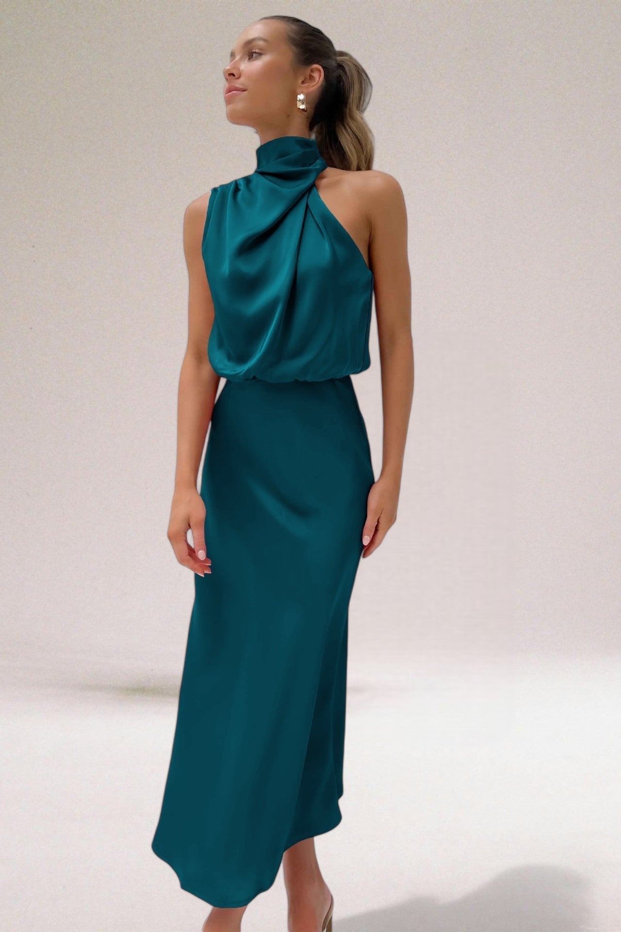 Flavia | Vestito glamour in raso con cavezza