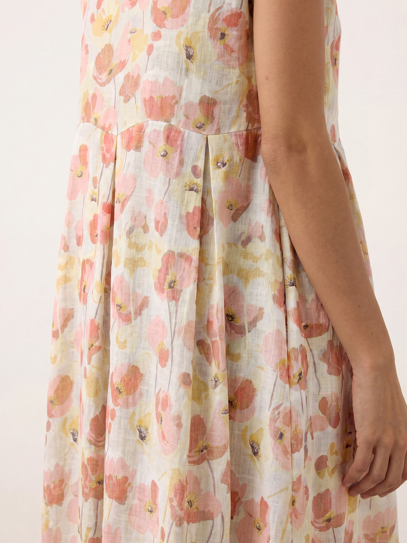 Alveno | Maxi Dress in Lino 100% con Stampa a Garofani e Vita Smerlata